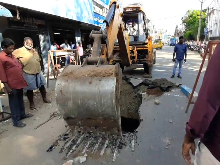 Mayiladuthurai town's occasional under-draining roads public waiting for solution TNN மயிலாடுதுறையில் அவ்வப்போது உள்வாங்கும் சாலைகள் - தீர்வுக்காக காத்திருக்கும் பொதுமக்கள்