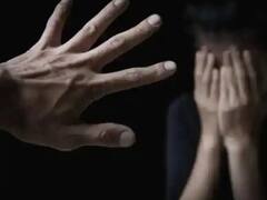 Crime: அரசுக்கல்லூரியில் மாணவிக்கு பாலியல் தொல்லை - ஆசிரியரை கைது செய்து உள்ளே தள்ளிய போலீஸ்..!