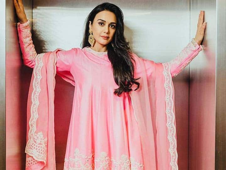 Why Did Preity Zinta Not Give Money To The Disabled The Actress Told