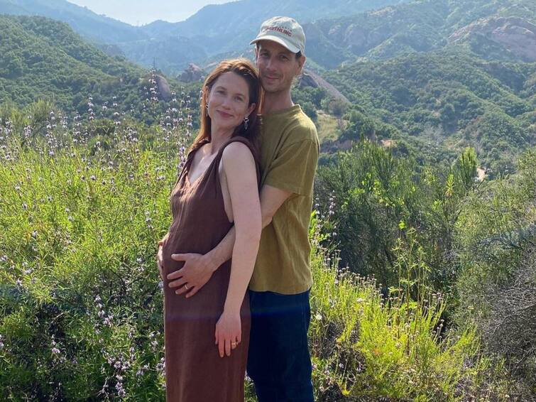 Harry Potter Actor Bonnie Wright Expecting Her First Child With Her Spouse Harry Potter Actor Bonnie Wright Expecting Her First Child With Her Spouse