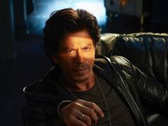 শ্রীনগর বিমানবন্দরে ঘিরে ধরলেন অনুরাগীরা, সোশ্যাল মিডিয়ায় ভাইরাল শাহরুখ খানের ভিডিও