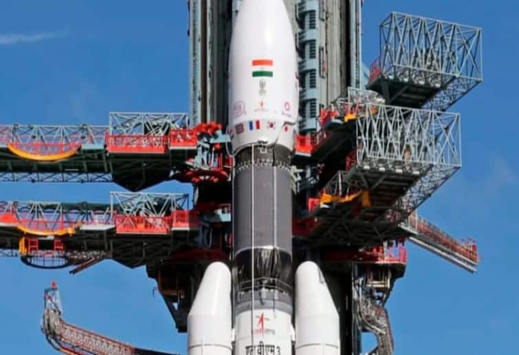 Chandraan 3 isro 3 Lander inside agust september india moon rover Chandrayan-3 : வரும் ஆகஸ்ட் அல்லது செப்டம்பரில் சந்திராயன் -3 திட்ட செயற்கைக்கோள் விண்ணில் ஏவப்படும் - இஸ்ரோ
