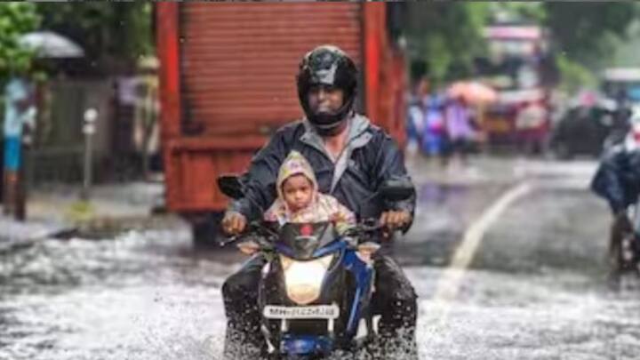 ৩০ থেকে ৪০ কিলোমিটার গতিবেগে, কোথাও আবার ৫০ কিলোমিটার গতিবেগে দমকা ঝোড়ো হাওয়া বইবে। পাশাপাশি শিলাবৃষ্টির আশঙ্কাও থাকছে।