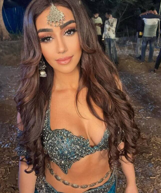 इतना ही नहीं जब एकता कपूर के शो का ऑफर उन्हें आया तब महक ने ये बात अपने दोस्तों को बताई थी. बीटी के मुताबिक, एक्ट्रेस ने बताया कि उस समय उनके दोस्त उनपर हंसे थे.