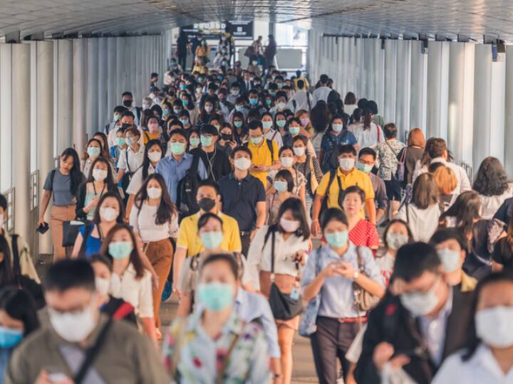 China Covid Case: चीन में दिसंबर से फरवरी के बीच 114 करोड़ लोग हुए कोरोना संक्रमित, CDC की रिपोर्ट में खुलासा China CDC report said that between December to February over one billion infected with coronavirus China Covid Case: चीन में दिसंबर से फरवरी के बीच 114 करोड़ लोग हुए कोरोना संक्रमित, CDC की रिपोर्ट में खुलासा