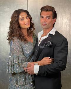 बिपाशा बसु और करण सिंह ग्रोवर ने सेलिब्रेट की 7वीं वेडिंग एनिवर्सरी, इस फिल्म से शुरू हुई लव स्टोरी