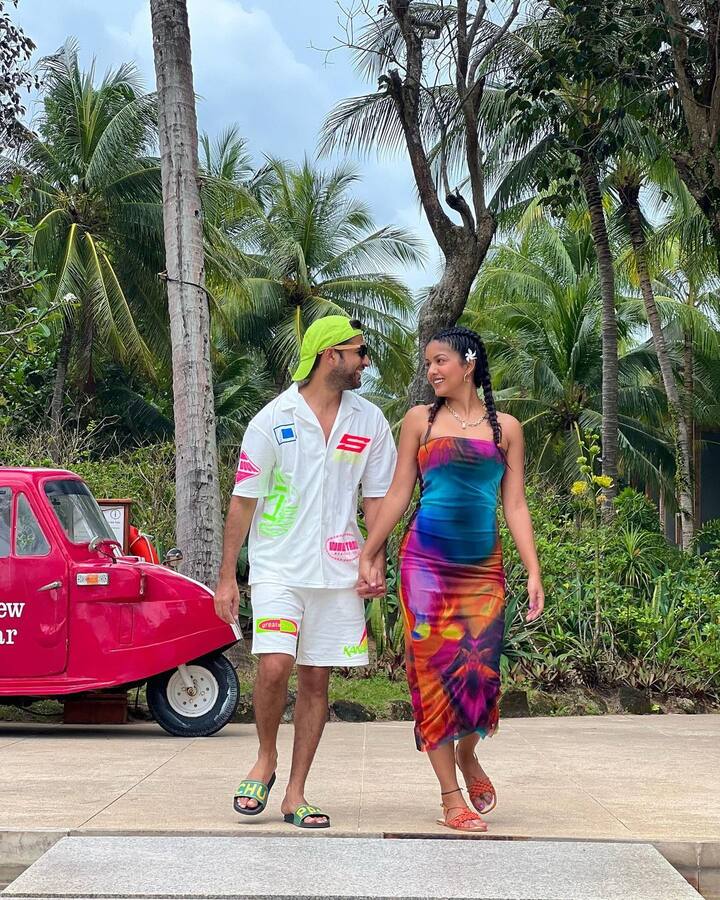 बता दें कि इशिता दत्ता ने लंबे समय तक वत्सल को डेट करने के बाद साल 2017 में गुपचुप शादी रचाई थी. कपल अब अपने बच्चे का बेसब्री से इंतजार कर रहा है.