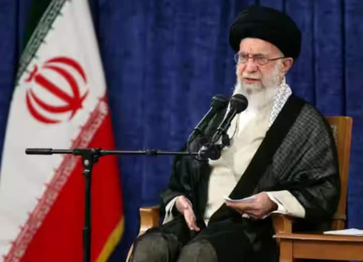 Iran: इंटरनेशनल बैन और बढ़ती महंगाई से परेशान ईरान ने लिया बड़ा फैसला, संसद ने इस मंत्री को किया बर्खास्त