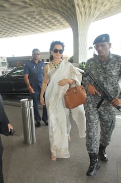 Kangana Ranaut Wears Six Yards Of Elegance At The Airport