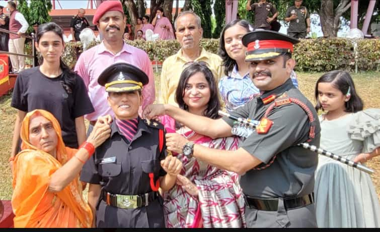 Wife of Galwan hero joins Indian Army today will do duty in the eastern ladakh detail marathi news Wife of Galwan hero joins Indian Army: गलवानमध्ये शहीद झालेल्या वीर जवानाची पत्नी सैन्यात, लदाखच्या पूर्व भागात निभावणार जबाबदारी