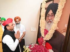 प्रकाश सिंह बादल के गांव पहुंचकर भावुक दिखे अखिलेश यादव, उनको याद कर बोले- 'सब सूना लगा'