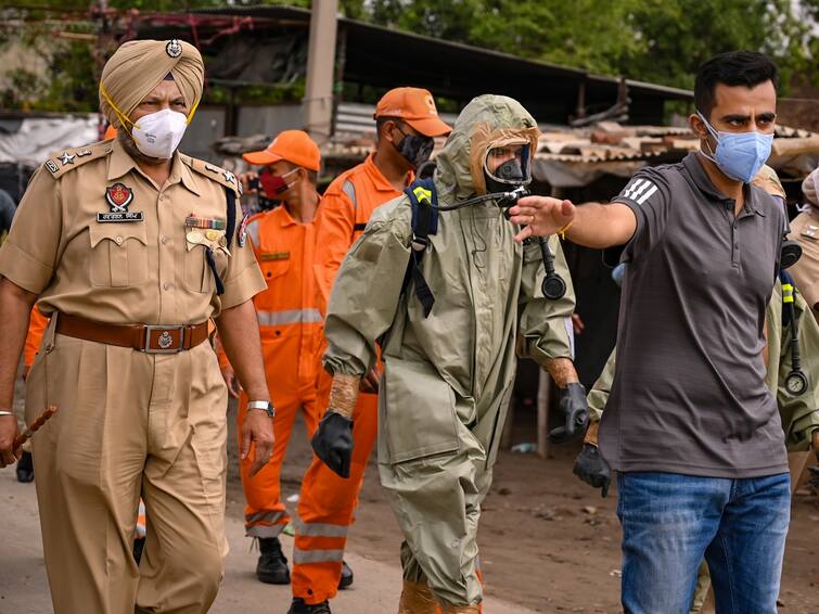 Ludhiana Gas Lead News: gas leak incident in Punjab ludhiana Giaspura area, 9 dead, 11 sick says SDM Ludhiana West 11 Dead In Gas Leak Incident In Punjab's Ludhiana, NDRF Team Collects Samples As Area Cordoned Off