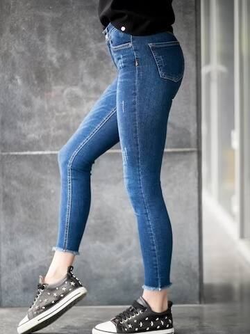 स्किनी जींस पहनने से सेहत को हो सकते हैं ये नुकसान