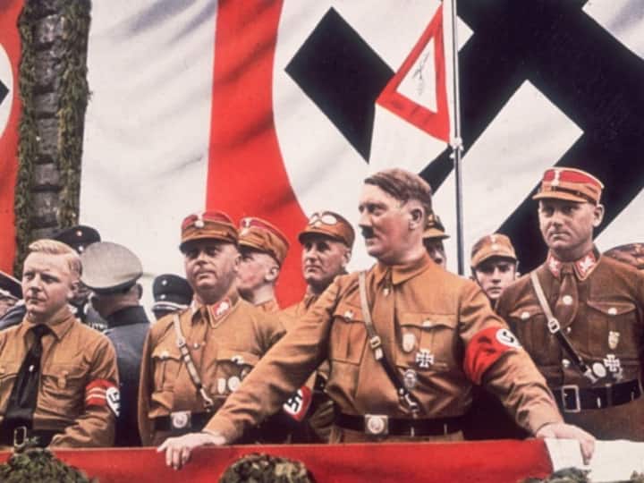 Adolf Hitler: एडोल्फ हिटलर एक ऑस्ट्रियाई मूल का जर्मन राजनेता था. जो 1933 से 1945 तक जर्मनी पर तानाशाह के तौर पर शासन करता रहा. वो नाजी पार्टी के नेता के रूप में सत्ता में आया था.