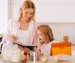 Mother's Day Gift idea's: ਮਦਰਜ਼ ਡੇ 'ਤੇ ਮਾਂ ਨੂੰ ਦੇਣਾ ਹੈ ਕੁਝ ਵੱਖਰਾ ਅਤੇ ਸਭ ਤੋਂ ਸਪੈਸ਼ਲ ਗਿਫ਼ਟ, ਇਸ ਲਈ ਇਹ ਨੇ ਤੁਹਾਡੇ ਲਈ ਬੈਸਟ ਓਪਸ਼ਨ