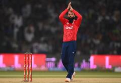 In Pics: बांग्लादेशी लड़की के प्यार में क्लीन बोल्ड हो गए थे CSK के मोईन अली! दिलचस्प है कहानी