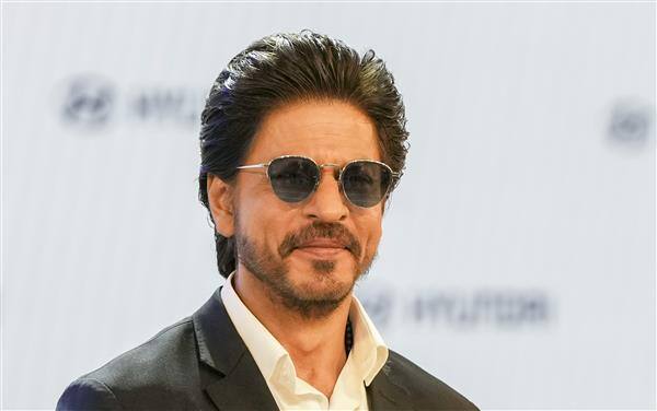 Shah Rukh Khan Jawan : 'जवान' या सिनेमात शाहरुख दुहेरी भूमिकेत दिसणार आहे.