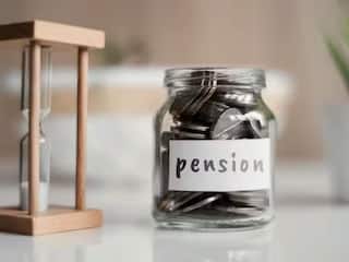 National Pension System: NPS-এ অ্যাকাউন্ট খুললে কত টাকা সার্ভিস চার্জ কাটে ? কর ছাড়ে কী সুবিধা