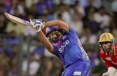 Rohit Sharma Birthday : रोहितचा असाही विक्रम, 'हिटमॅन'च्या आसपासही नाही दुसरा खेळाडू