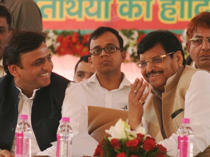 UP Nikay Chunav 2023: यूपी की इस सीट पर अखिलेश से बड़ा है शिवपाल यादव का नाम? सपा प्रत्याशी की एकतरफा जीत का दावा UP Nikay Chunav 2023 Etawah Jaswantnagar Municipality Shivpal Singh Yadav victory On His Name ANN UP Nikay Chunav 2023: यूपी की इस सीट पर अखिलेश से बड़ा है शिवपाल यादव का नाम? सपा प्रत्याशी की एकतरफा जीत का दावा