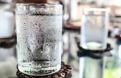 Health : આપ પણ ગરમીમાં માત્ર ફ્રિજનું પાણી જ પીવાનું પસંદ કરો છો તો સાવધાન, થઇ શકે છે આ સમસ્યા