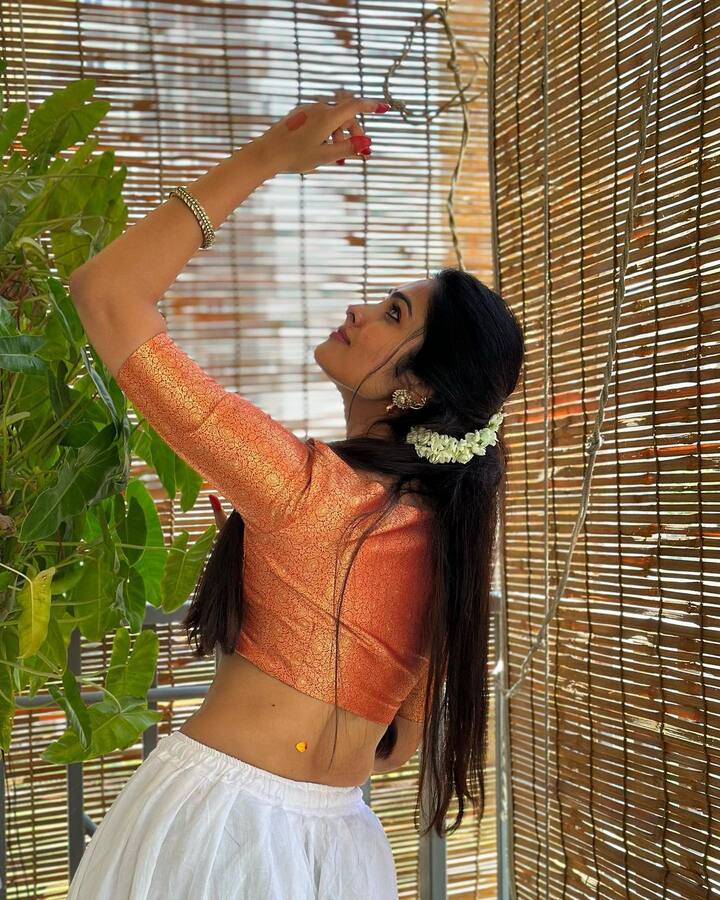 దివి అందమైన ఫోటోలు
