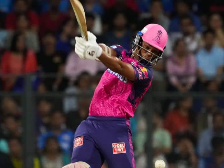 Yashasvi Jaiswal IPL 2023 Yashasvi Jaiswal the new Orange Cap holder of IPL 2023 2023 Ipl live marathi News IPL 2023 : कधीकाळी मुंबईत पाणीपुरी विकली, आता आयपीएलमध्ये झळकावले शतक