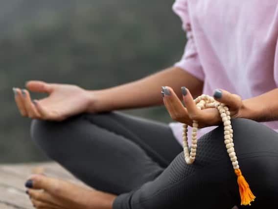 આર્થિક તંગીને દૂર કરશે આ મંત્રનો જાપ