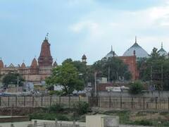 मथुरा की अदालत में ही होगी मंदिर-मस्जिद जमीन विवाद की सुनवाई, HC ने रिमांड बैक किया मामला