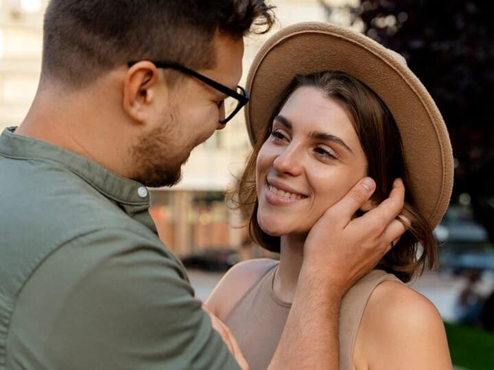 diseases you can get from kissing Kiss करने से हो सकती हैं ये चार बीमारियां...आप भी जान लीजिए इनके नाम