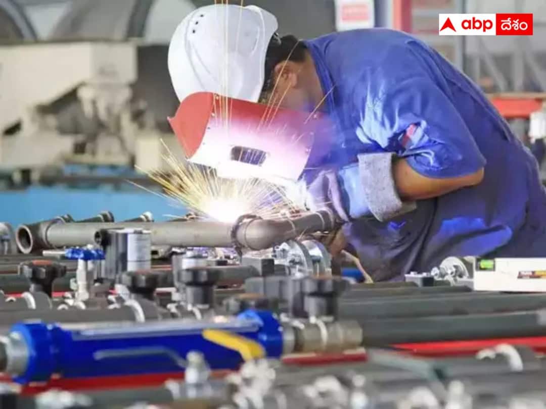 India manufacturing PMI Purchasing Managers Index at 4-month high in April on output new orders growth Manufacturing PMI: 4 నెలల గరిష్టంలో ఏప్రిల్ PMI డేటా - ఆశ్చర్యపరుస్తున్న తయారీ రంగ వేగం