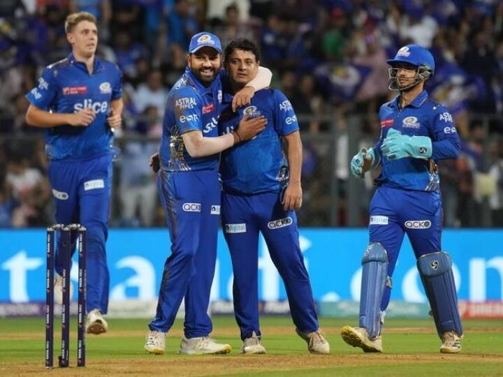 आईपीएल 2023 में पीयूष चावला शानदार बॉलिंग कर रहे हैं. वह लीग के 16वें सीजन में मुंबई इंडियंस का हिस्सा हैं. वह इस सीजन में मुंबई के लिए सबसे ज्यादा 13 विकेट ले चुके हैं. पीयूष पर्पल कैप की रेस में बने हुए हैं. उनके आगे आईपीएल 2023 में कई नए गेंदबाज फीके साबित हुए हैं.