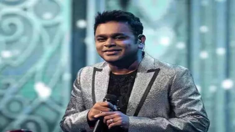 ar-rahman-stopped-by-pune-police-for-late-night-music-concert-read-here AR Rahman: ਏਆਰ ਰਹਿਮਾਨ ਦੇ ਲਾਈਵ ਸ਼ੋਅ ਨੂੰ ਪੁਲਿਸ ਨੇ ਰੋਕਿਆ, ਸਟੇਜ 'ਤੇ ਚੜ੍ਹ ਕੇ ਸਿੰਗਰ ਨੂੰ ਗਾਉਣ ਤੋਂ ਰੋਕਿਆ