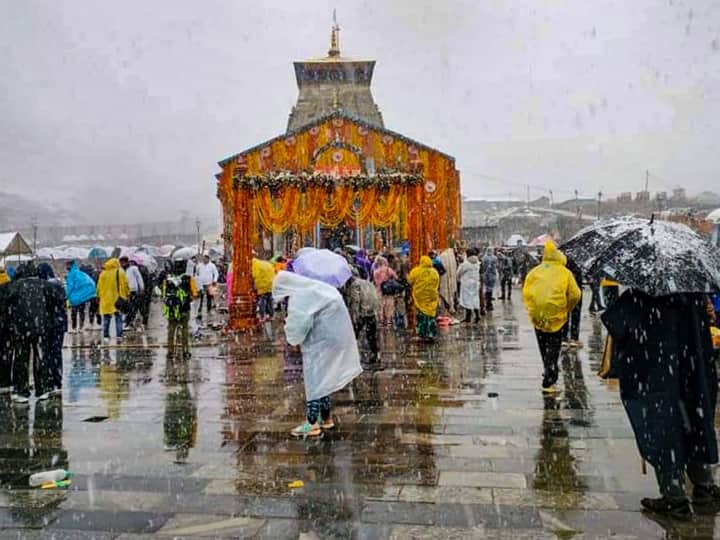Chardham Yatra 2023 Kedarnath Pilgrims Registration Halted Till May 3 Due To Bad Weather know details Chardham Yatra 2023 : खराब हवामानामुळे केदारनाथ यात्रेचं रजिस्ट्रेशन 3 मे पर्यंत थांबवलं, प्रशासनाचा निर्णय 