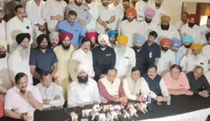 By joining hands with the BJP the Bains brothers praise pm modi ਬੀਜੇਪੀ ਨਾਲ ਹੱਥ ਮਿਲਾਉਂਦਿਆਂ ਹੀ ਬੈਂਸ ਭਰਾਵਾਂ ਨੇ ਬੰਨ੍ਹੇ ਮੋਦੀ ਦੀਆਂ ਤਾਰੀਫਾਂ ਦੇ ਪੁਲ, ਬੋਲੇ, ਉਨ੍ਹਾਂ ਦੀ ਪਹੁੰਚ ਪੰਜਾਬ ਤੇ ਸਿੱਖ ਪੱਖੀ, ਸਾਡੀ ਇੱਛਾ 2024 'ਚ ਮੁੜ ਪ੍ਰਧਾਨ ਮੰਤਰੀ ਬਣਨ