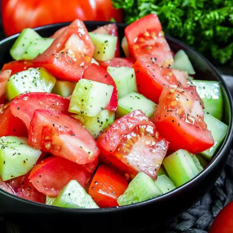 Cucumber-tomato combination will spoil your health, do not eat it even by mistake, otherwise you will get upset Cucumber- Tomatoes Salad: શું તમે પણ ખાઓ છો કાકડી- ટામેટાંનું સલાડ, તો કરી દો તાત્કાલિક બંધ નહી તો થઈ શકે છે ગંભીર બીમારી