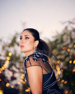 In Pics: पिता को बचाने के लिए अमिताभ बच्चन के आगे फूट-फूटकर रोई थीं करीना कपूर, जानिए वजह