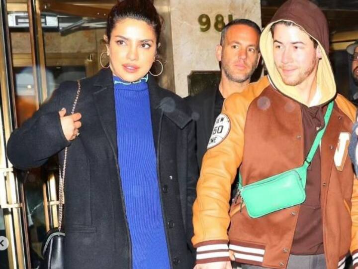 मेट गाला से पहले Priyanka Chopra और निक जोनस डिनर डेट पर हुए स्पॉट, फैंस को कपल के न्यू लुक का बेसब्री से है इंतजार priyanka chopra and nick jonas spotted at dinner date before met gala event मेट गाला से पहले Priyanka Chopra और निक जोनस डिनर डेट पर हुए स्पॉट, फैंस को कपल के न्यू लुक का बेसब्री से है इंतजार