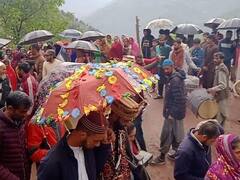 LoC के नजदीक धूमधाम से हुई शादी, कभी पाकिस्तानी सेना के खौफ में नहीं होता था जश्न, देखें तस्वीरें