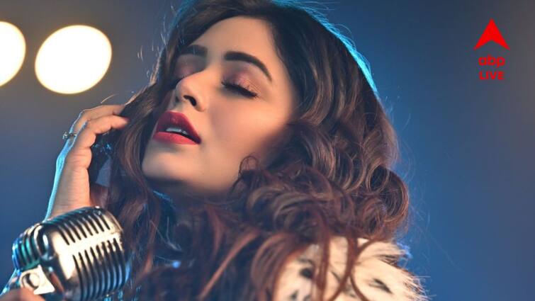 Ritabhari in Music Video: Chitrangada Satarupa directed a music video featuring Ritabhari Chakraborty, Music Composted by Sambit Ritabhari in Music Video: চিত্রাঙ্গদার পরিচালনায় মিউজিক ভিডিওতে ঋতাভরী, সুর বাঁধলেন সম্বিত