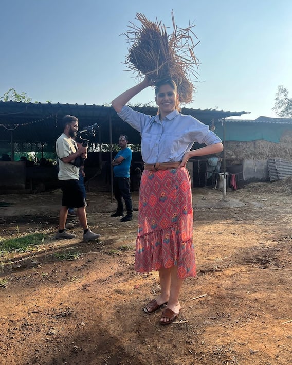 सईनं शेअर केली खास पोस्ट