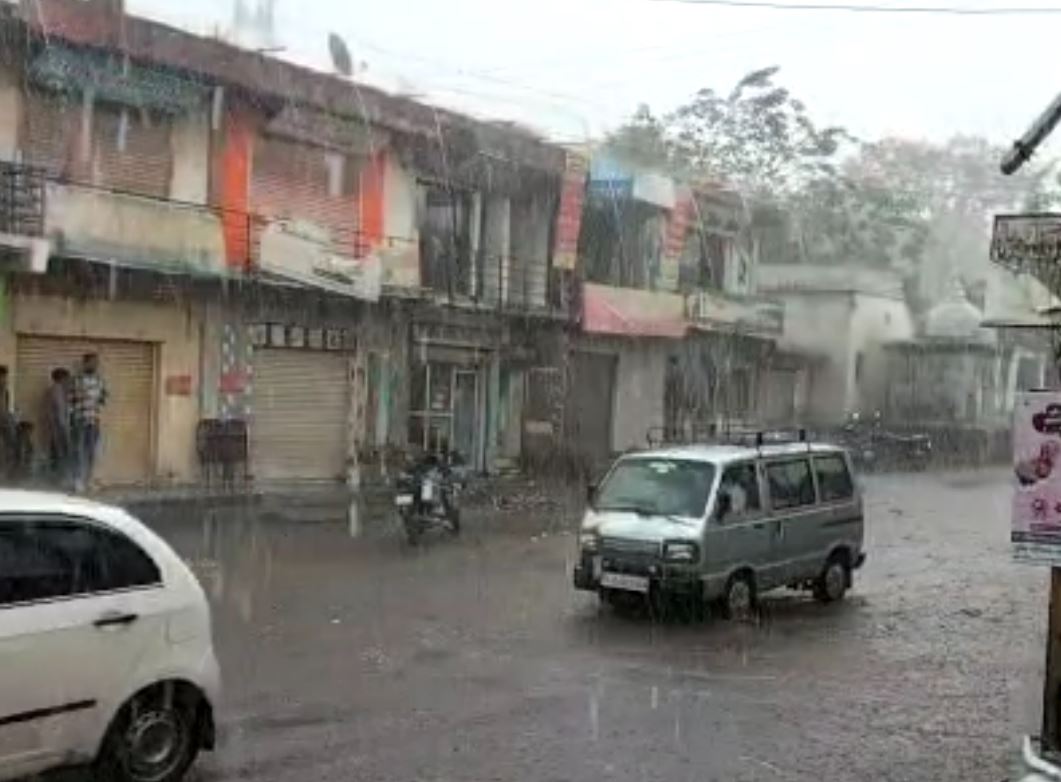 Unseasonal Rain: ગુજરાતમાં ક્યાં ક્યાં પડ્યો કમોસમી વરસાદ, જાણો એક ક્લિકમાં