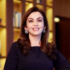 इस डाइट प्लान को फॉलो कर Nita Ambani 59 की उम्र में भी लगती हैं गॉर्जियस