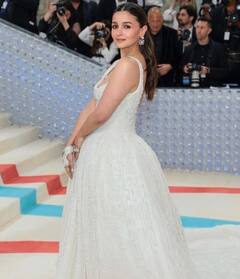 Met Gala 2023: ਮੇਟ ਗਾਲਾ 'ਚ ਸਫੇਦ ਗਾਊਨ ਪਾ ਪਹੁੰਚੀ ਆਲੀਆ ਭੱਟ, ਭੈਣ ਸ਼ਾਹੀਨ ਸਣੇ ਫੈਨਜ਼ ਬੋਲੇ- 