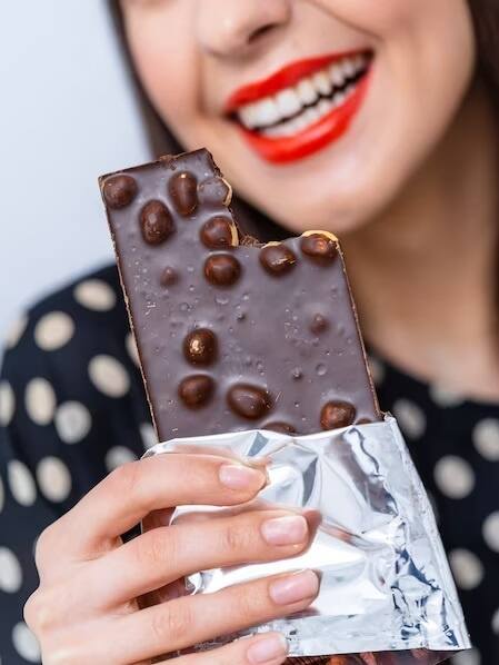 हेल्थ के लिए डार्क चॉकलेट है जहर!