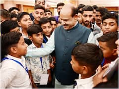 संसद भवन देखने पहुंचे बूंदी के 106 होनहार बच्चे, जिज्ञासा भरे सवालों से स्पीकर ओम बिड़ला को किया हैरान!