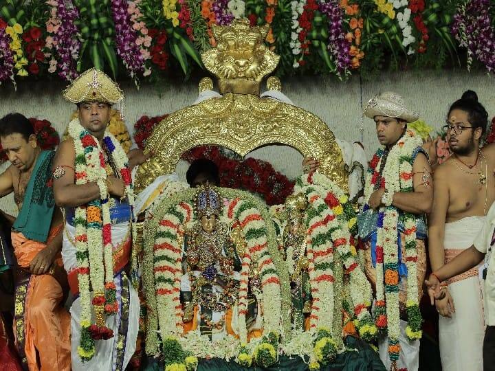 மதுரை அரசாளும் மீனாட்சிக்கு விமரிசையாக நடைபெற்ற திருக்கல்யாண வைபவம்..