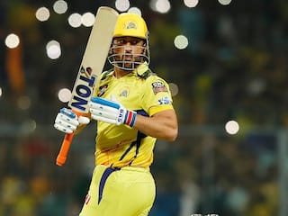 IPL Records: अब तक महज 8 खिलाड़ी खेले पाए हैं 200+ मुकाबले, एमएस धोनी सबसे आगे