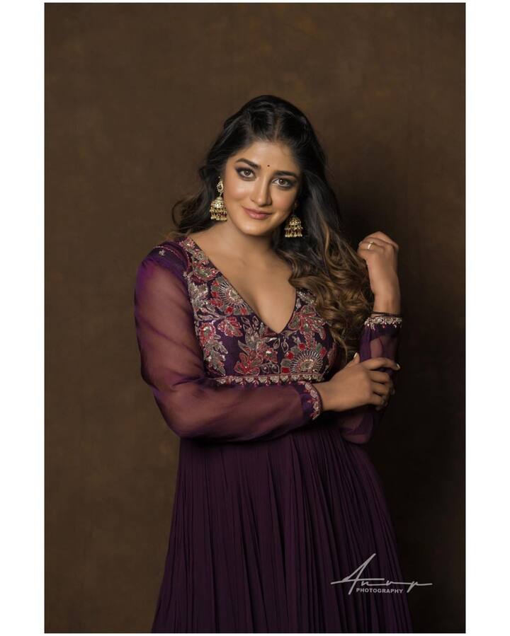 అందమైన డింపుల్ హయతి ఫోటోలు