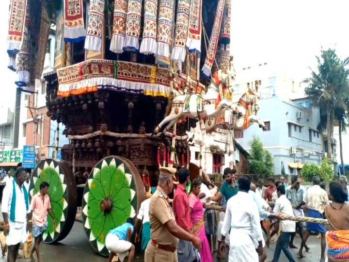 திருக்கடையூர் திருத்தேர் உற்சவம் -  திரளான பக்தர்கள் வடம் பிடிப்பு